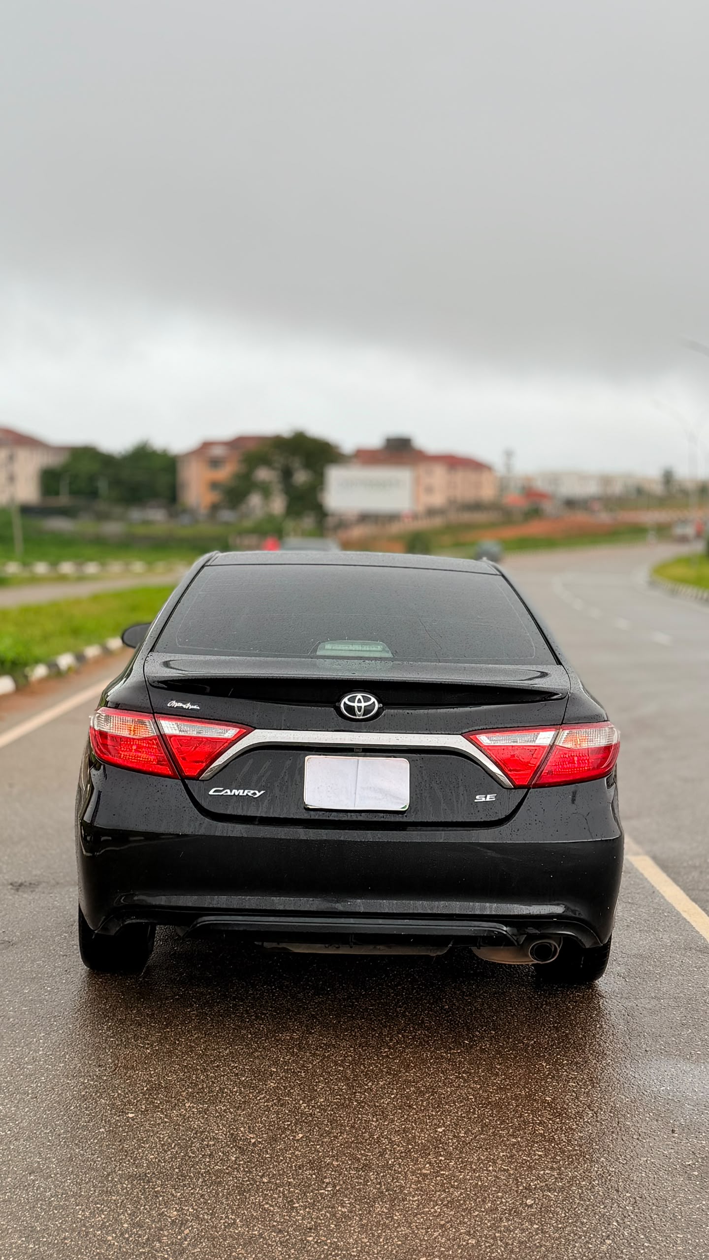 
								FEW MONTHS REGISTERED 2016 TOYOTA CAMRY SE WITH KEY ENTRY V4 ENGINE UNTEMPERED SYSTEM BRING YOUR BEST MECHANIC AC FREEZING 🥶 AND VERIFIED DOCUMENTS VALID FOR 12.5 MILLION NAIRA ONLY full									