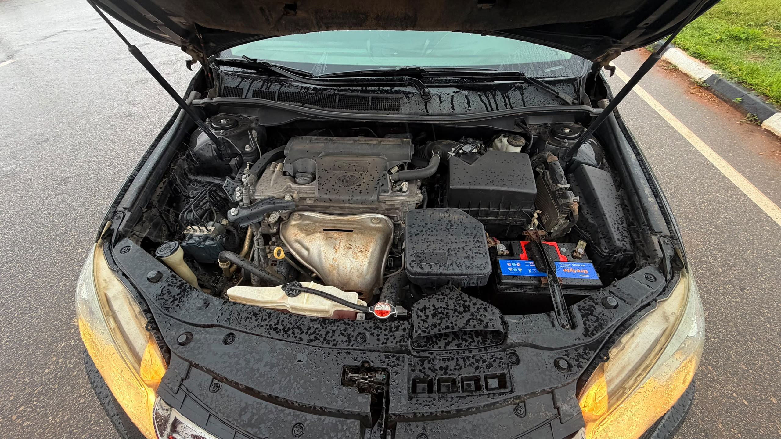 
								FEW MONTHS REGISTERED 2016 TOYOTA CAMRY SE WITH KEY ENTRY V4 ENGINE UNTEMPERED SYSTEM BRING YOUR BEST MECHANIC AC FREEZING 🥶 AND VERIFIED DOCUMENTS VALID FOR 12.5 MILLION NAIRA ONLY full									