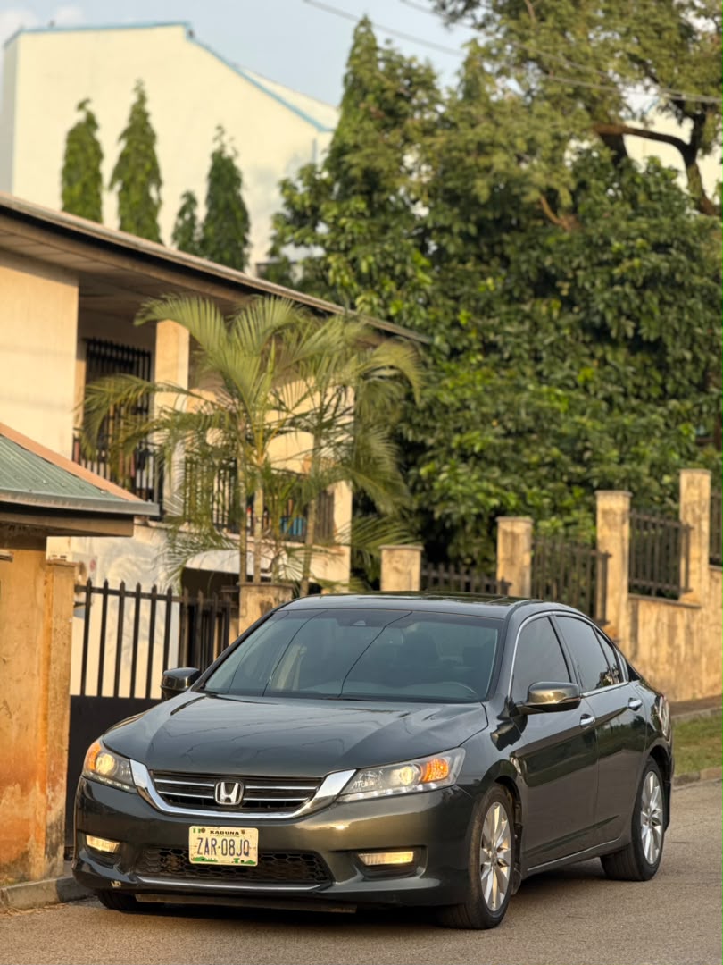 
								Extremely Clean Used Honda Accord 2014 V6 Engine for just 9.9m Abuja full									