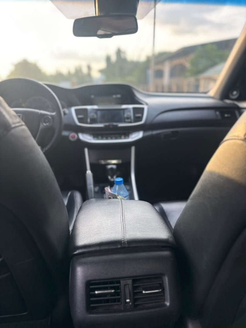 
								Extremely Clean Used Honda Accord 2014 V6 Engine for just 9.9m Abuja full									