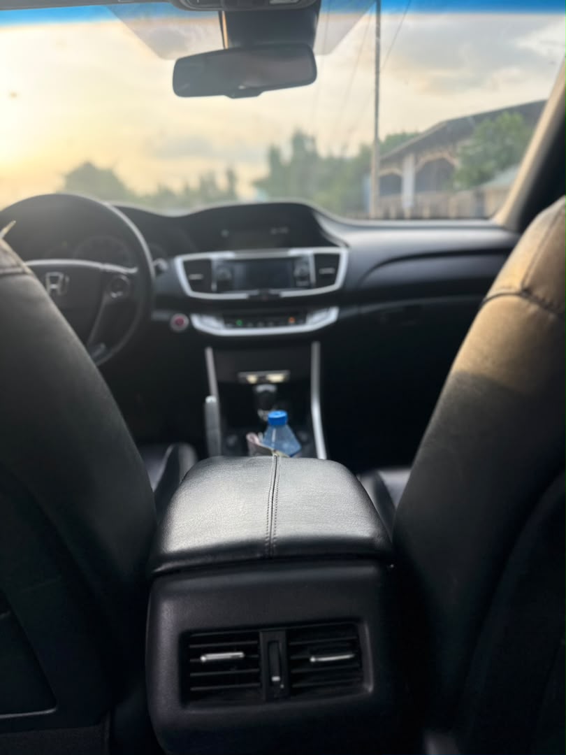 
								Extremely Clean Used Honda Accord 2014 V6 Engine for just 9.9m Abuja full									