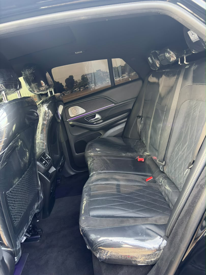 
								Good Deal  Direct Belgium 🇧🇪 Mercedes Benz GLE53 AMG 2021 With 2026 Original Duty~ 🏷️130M Net 📍Abuja Deal full									