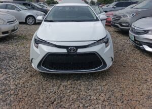 Direct Belgium 2020 Toyota Corolla LE  Excellent condition Recent duty.  Price. 19m LCT: Abuja