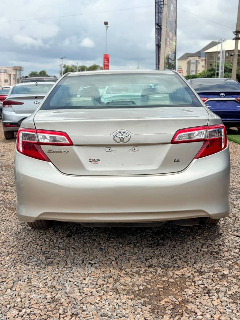 
								Distress Sale!!!!  2014 Camry LE direct Belgium going for just 11.5M full									