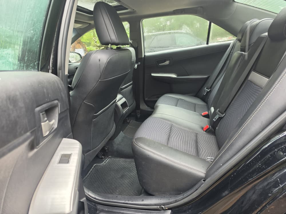 
								QUICKEST SWEET DEAL:  EXTREMELY SHARP HIGEHST GRADE FOREIGN USED 2013 ON BELT TOYOTA CAMRY SE WITH SUNROOF, BLACK EXTERIOR ON BLACK INTERIOR, NO SINGLE 9JA PAINT WITH UNTAMPARED ENGINE ND GEAR.GOING FOR JUST 13.8M. full									