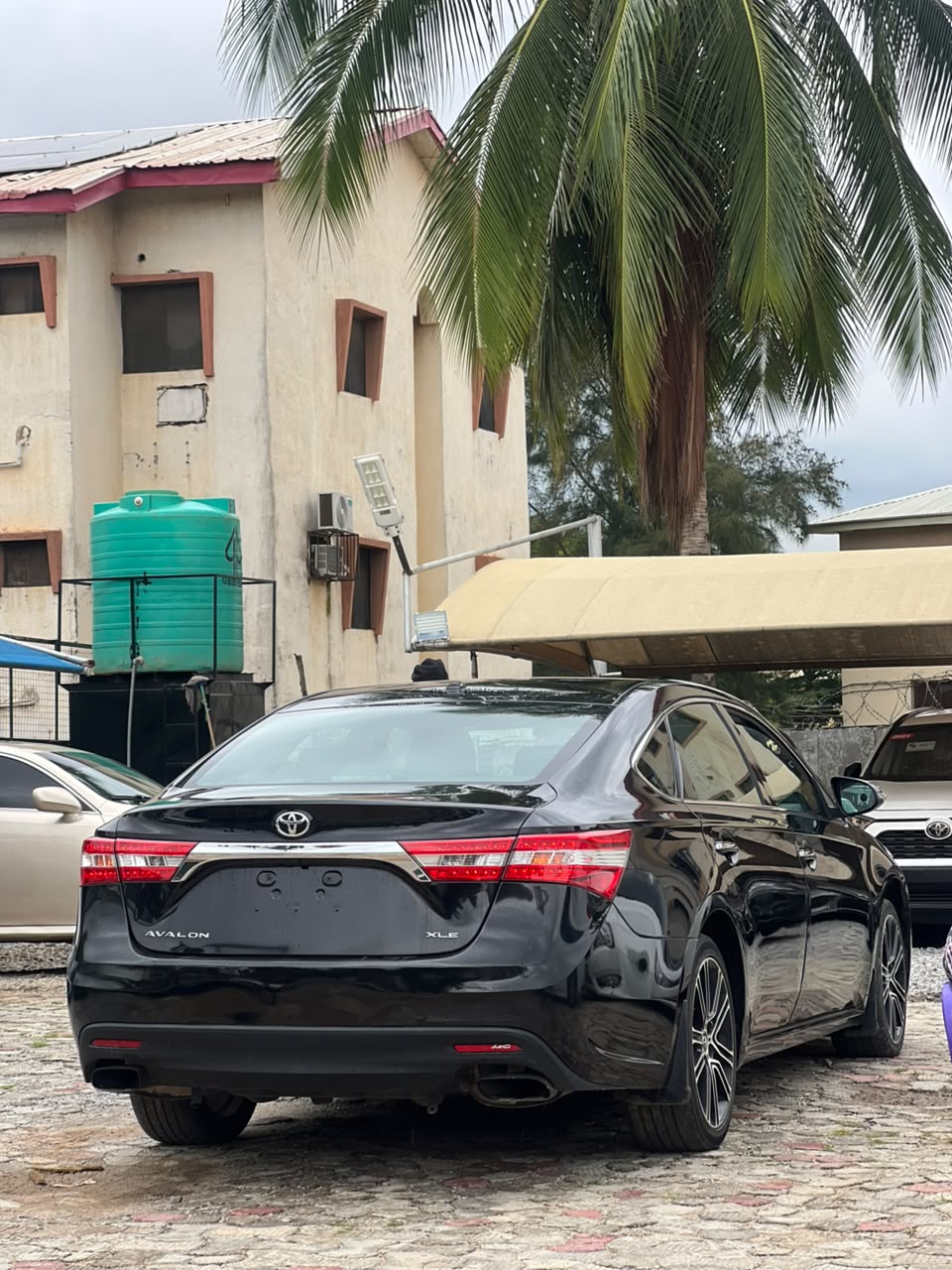 
								DIRECT BELGIUM 2015 AVALON XLE. FULL OPTION  BUY AND DRIVE. 📍ABUJA 💰17M full									