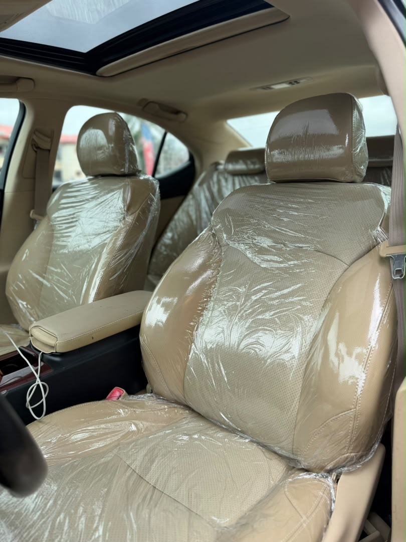 
								CLEAN FOREIGN USED LEXUS 2008 IS250  PRICE: 11.5M full									