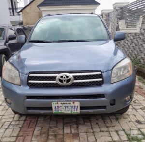 Distress sale 2007 Rav4 price 5.8m owner last come with my Sambo