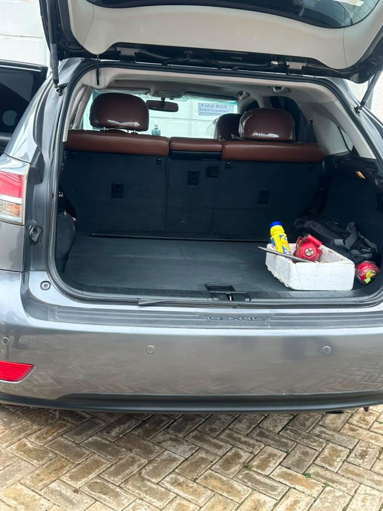 
								clean used Firstbody 2013 Lexus RX 350 with untampered engine & gear & ac for N16m, owner last pls add sambo full									