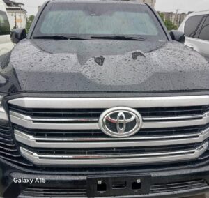 Nigerian used 2025 BULLETPROOF Toyota Land Cruiser  📍Pkrice N210m last! Not negotiable. Buy or leave Abuja deal