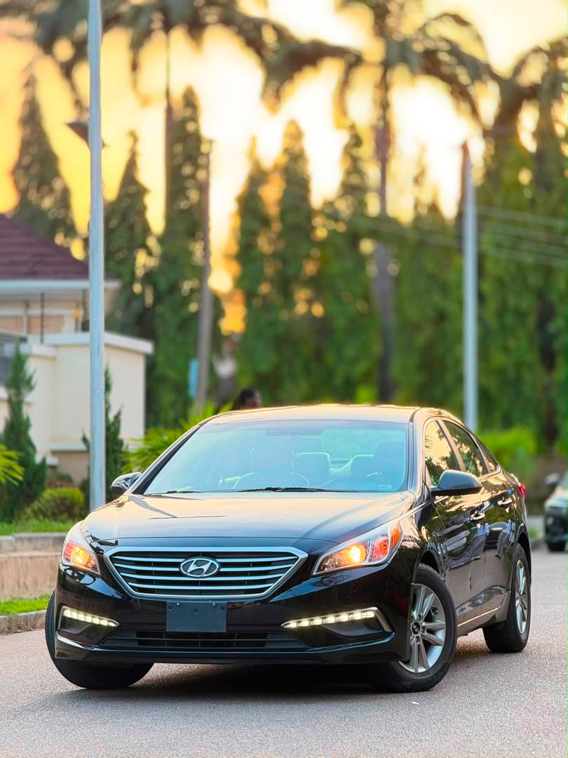 
								SUPER CLEAN FOREIGN USED HYUNDAI SONATA 2015 🇺🇸  ORIGINAL DUTY 📃  PRICE: 10M 💰  ABUJA DEAL 📍  NATIONWIDE DELIVERY full									