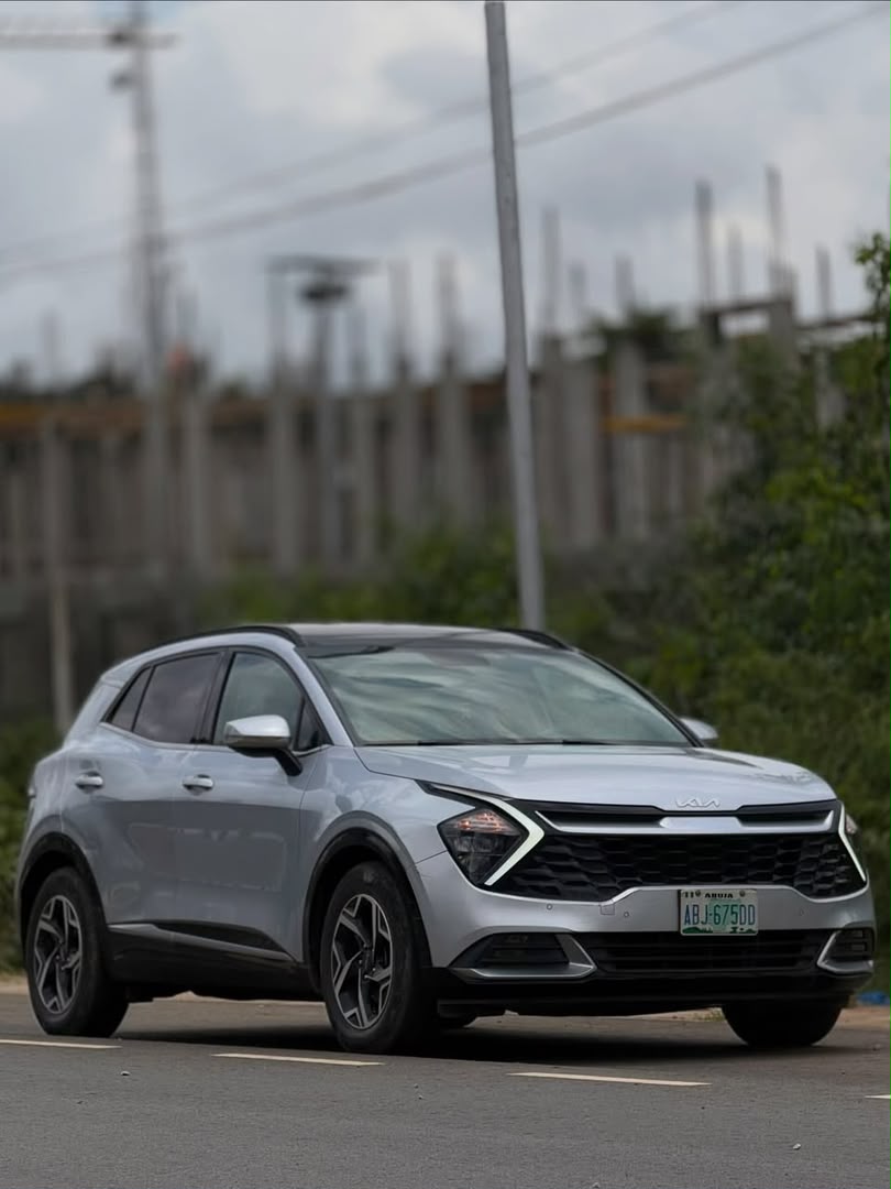 
								VERY GOOD DEAL  Kia Sportage 2023 Model Clean Nigerian Pre-Owned N30,000,000  📍Abuja Nationwide Delivery🌍 Dm For More Enquiries full									