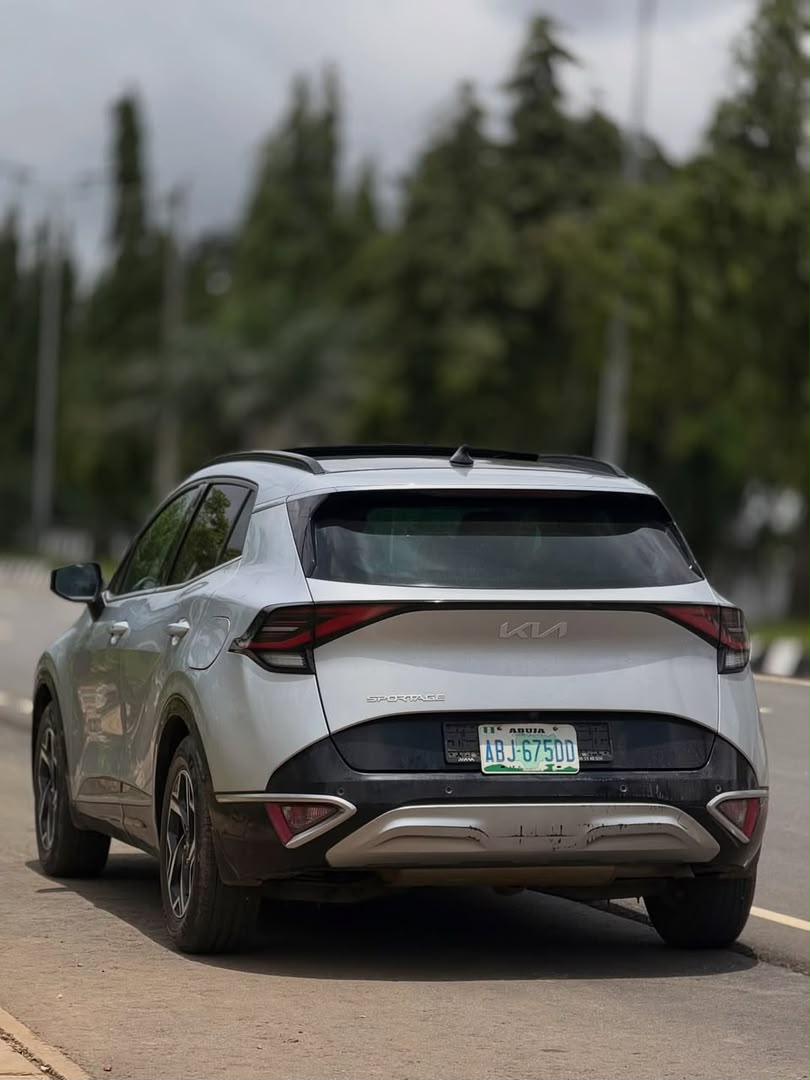 
								VERY GOOD DEAL  Kia Sportage 2023 Model Clean Nigerian Pre-Owned N30,000,000  📍Abuja Nationwide Delivery🌍 Dm For More Enquiries full									