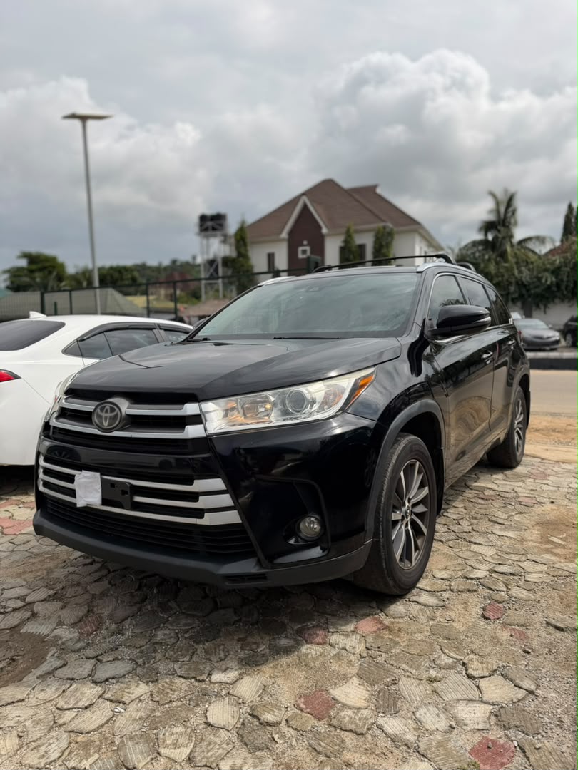 
								CLEAN FOREIGN USED 2018 TOYOTA HIGHLANDER XLE  PRICE: 30M full									