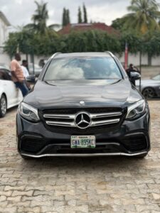 QUICK SALE!!! 2017 MERCEDES GLC 300 IN VERY GOOD CONDITION  PRICE: 15.5M