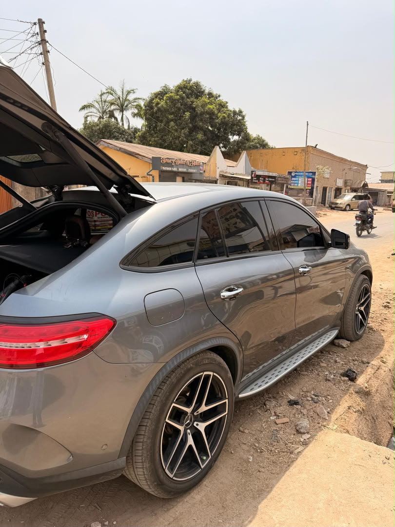 
								distress 2023 GLE Mercedes Benz (2017 on belt upgrade) bought toks in January 2026 going for 36.5M ABUJA full									