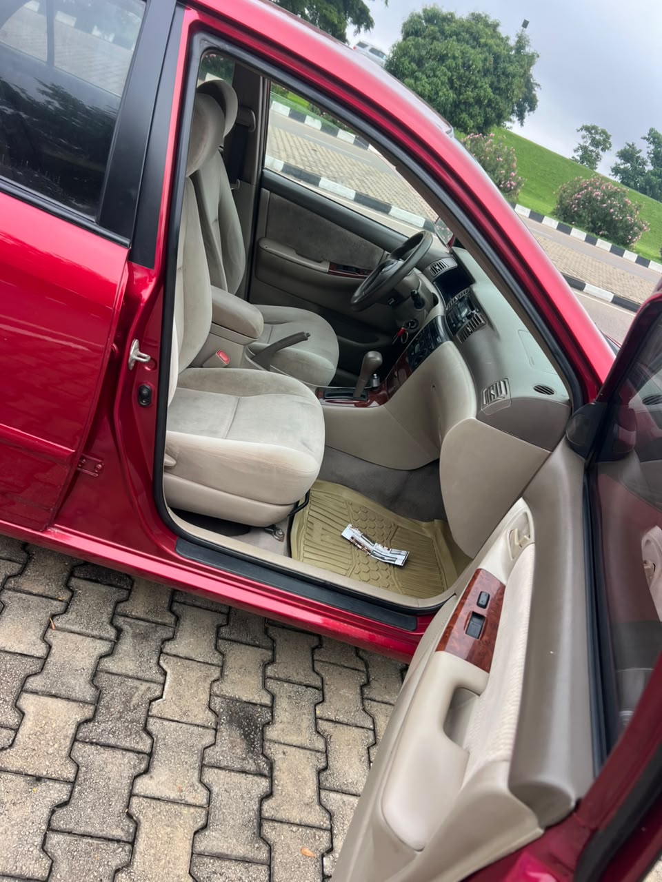 
								Few months used Toyota Corolla 2007 engine and gearbox untempered AC chilling nothing to fix  Going for 6.5m abujadeal full									