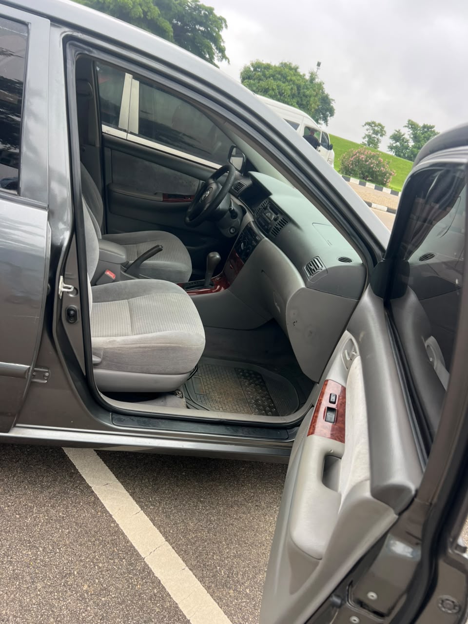 
								Super sharp Toyota Corolla 2006 engine and gearbox untempered AC chilling  Going for 5.9m abujadeal full									