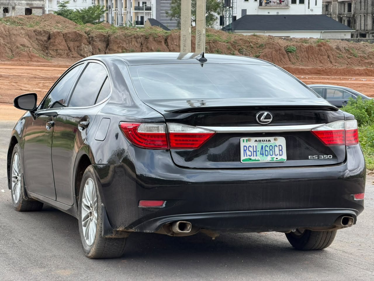
								FRESH USED 2013/2014 LEXUS ES350,EXTREMELY CLEAN INTERIOR AND EXTERIOR,SOUND ENGINE AND GEARBOX,AC CHILLING VERY WELL,BUY AND DRIVER  GOING FOR 13.7M full									
