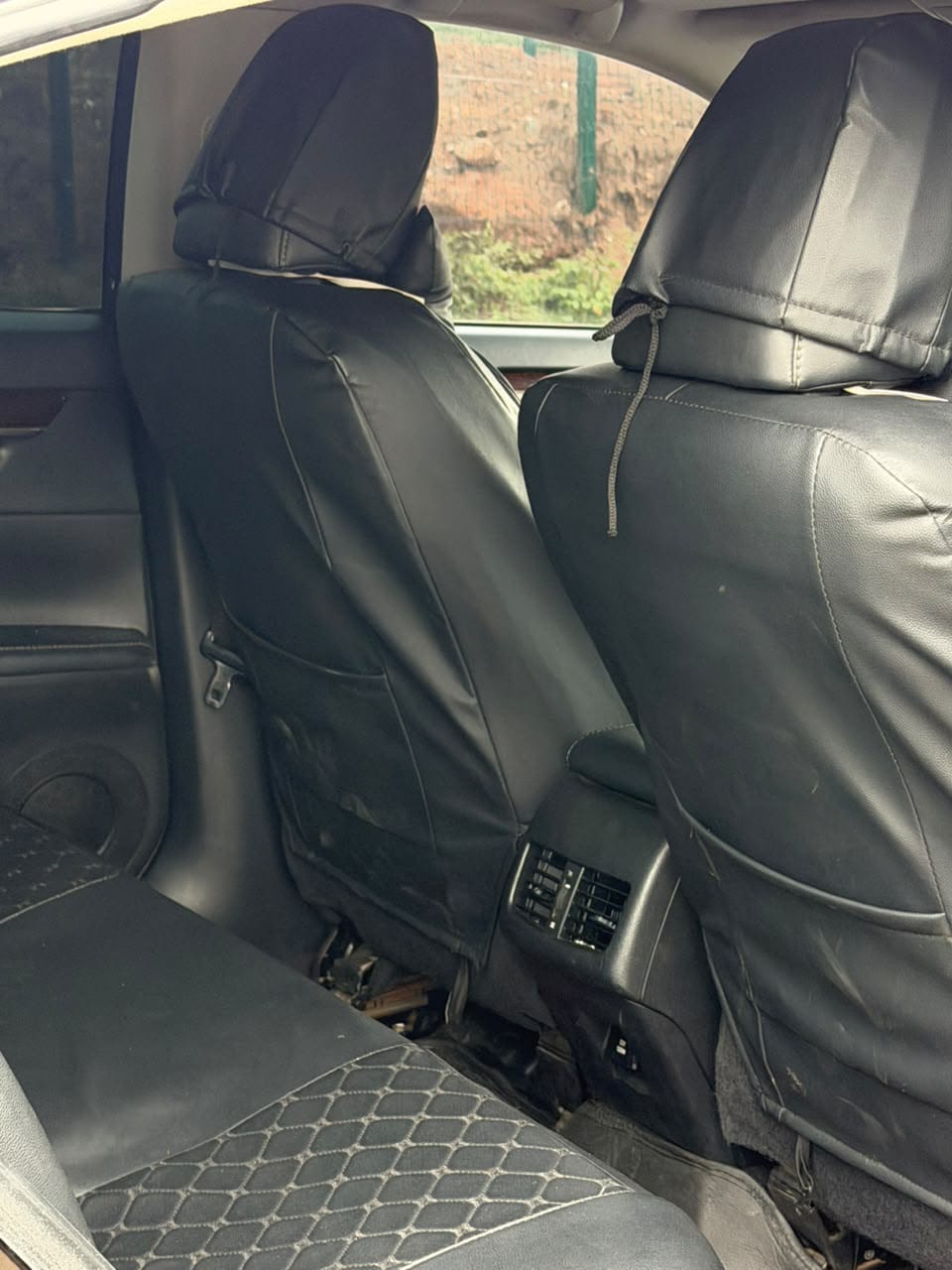 
								FRESH USED 2013/2014 LEXUS ES350,EXTREMELY CLEAN INTERIOR AND EXTERIOR,SOUND ENGINE AND GEARBOX,AC CHILLING VERY WELL,BUY AND DRIVER  GOING FOR 13.7M full									