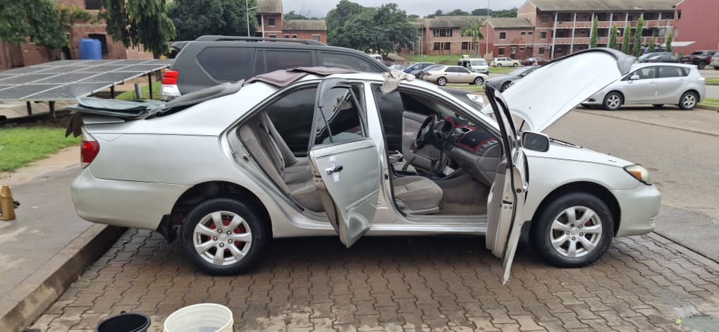 
								2013 Honda Accord very sound and new, 4cyl, Manual transmission.  7.9m Abuja full									