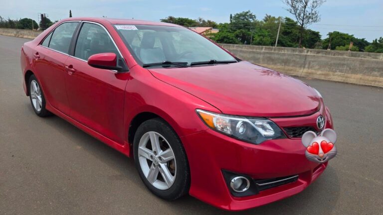 Just In Distress sale 2013 Toyota Camry SE 2026 duty Untempered engine and gear Chilling ac Price 12.8m  Abuja