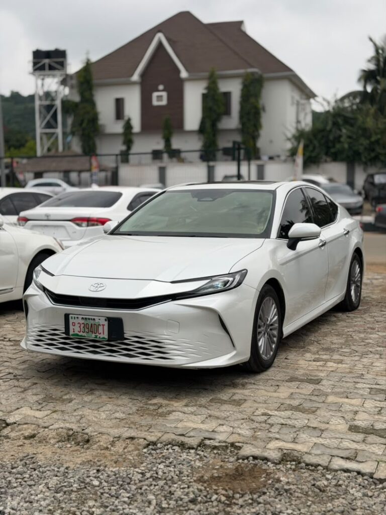 CLEAN FOREIGN USED 2025 TOYOTA CAMRY WITH SUNROOF  PRICE: 51M