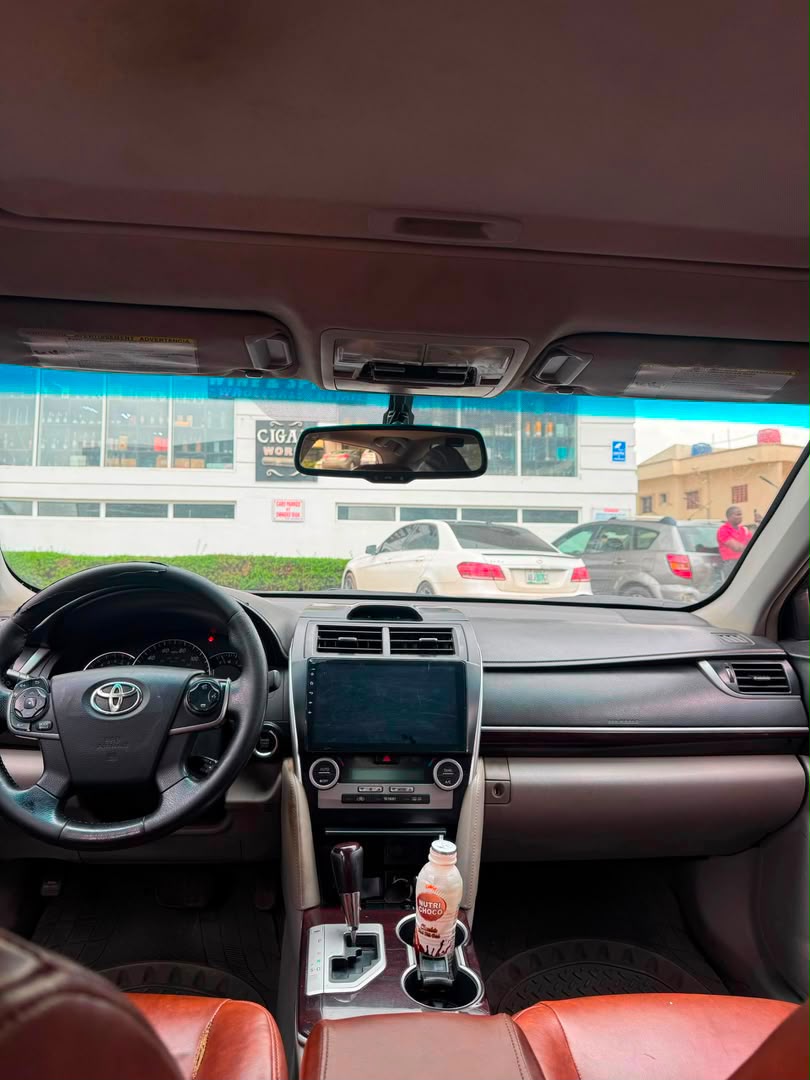 
								GIVEAWAY DEAL‼️‼️‼️ NEATLY USED 2014 TOYOTA CAMRY XLE V6 FULLEST OPTION AVAILABLE FOR JUST 9.2M WITH SAMBO OWNERS HOUSE ABUJA📍 ZERO CHAIN DEAL full									
