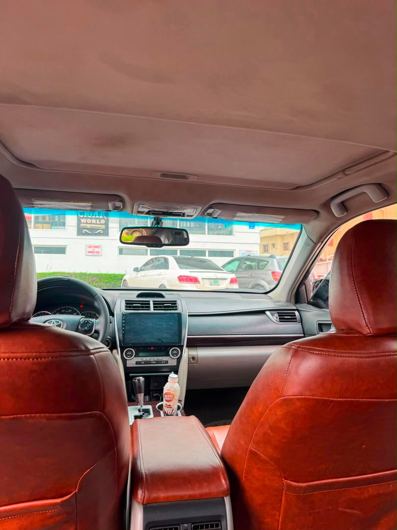 
								GIVEAWAY DEAL‼️‼️‼️ NEATLY USED 2014 TOYOTA CAMRY XLE V6 FULLEST OPTION AVAILABLE FOR JUST 9.2M WITH SAMBO OWNERS HOUSE ABUJA📍 ZERO CHAIN DEAL full									