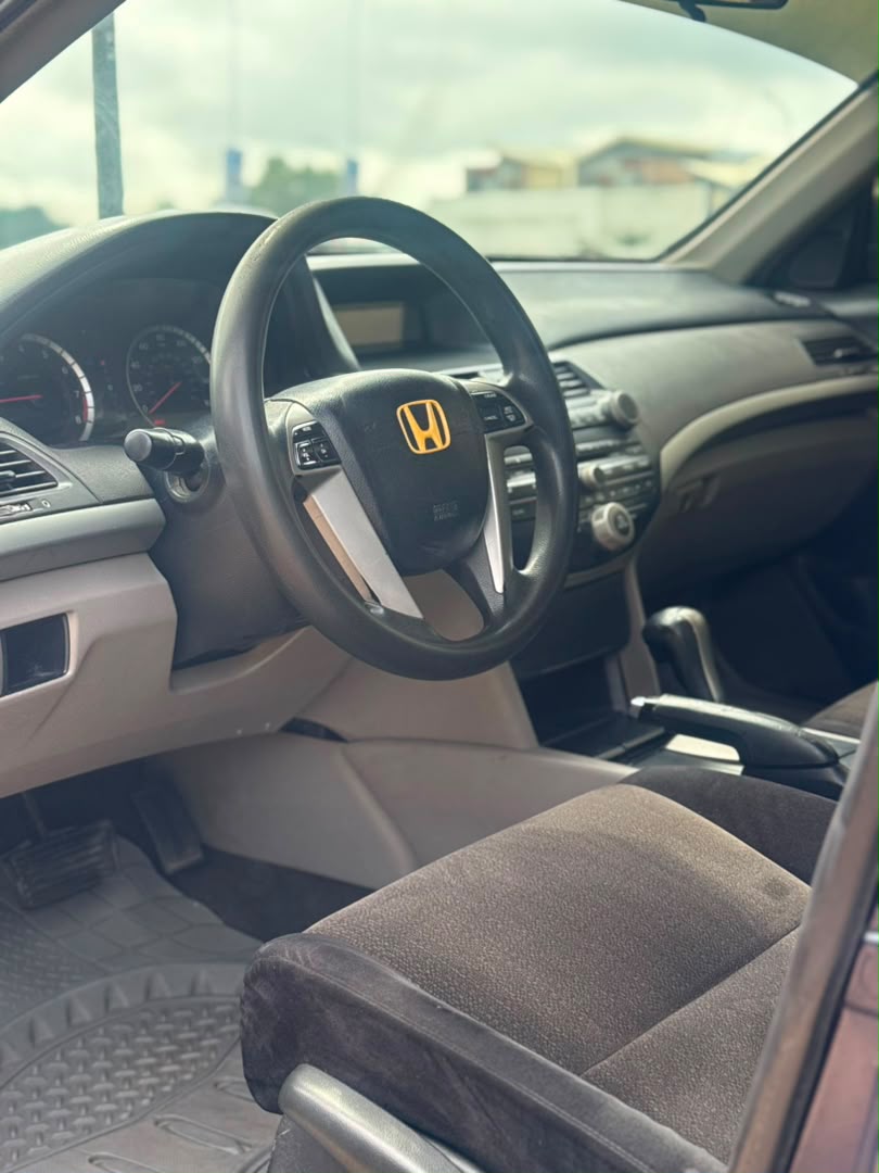 
								Super distress sale 🚨 Honda accord 2008 model Evil spirit with original duty going for just 3.850m location Abuja full									