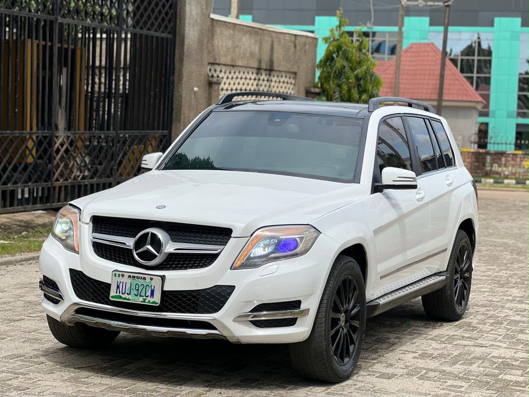 
								Hot new deal of GLK 2012 Fullest option  Untampered Engine  Belgium standered  Owners House  Give away price 10,500,000 only  Hurry before you hear sold out !!!!!!! full									