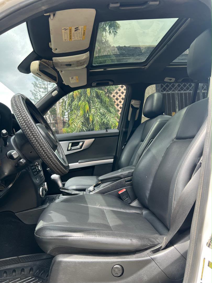 
								Hot new deal of GLK 2012 Fullest option  Untampered Engine  Belgium standered  Owners House  Give away price 10,500,000 only  Hurry before you hear sold out !!!!!!! full									