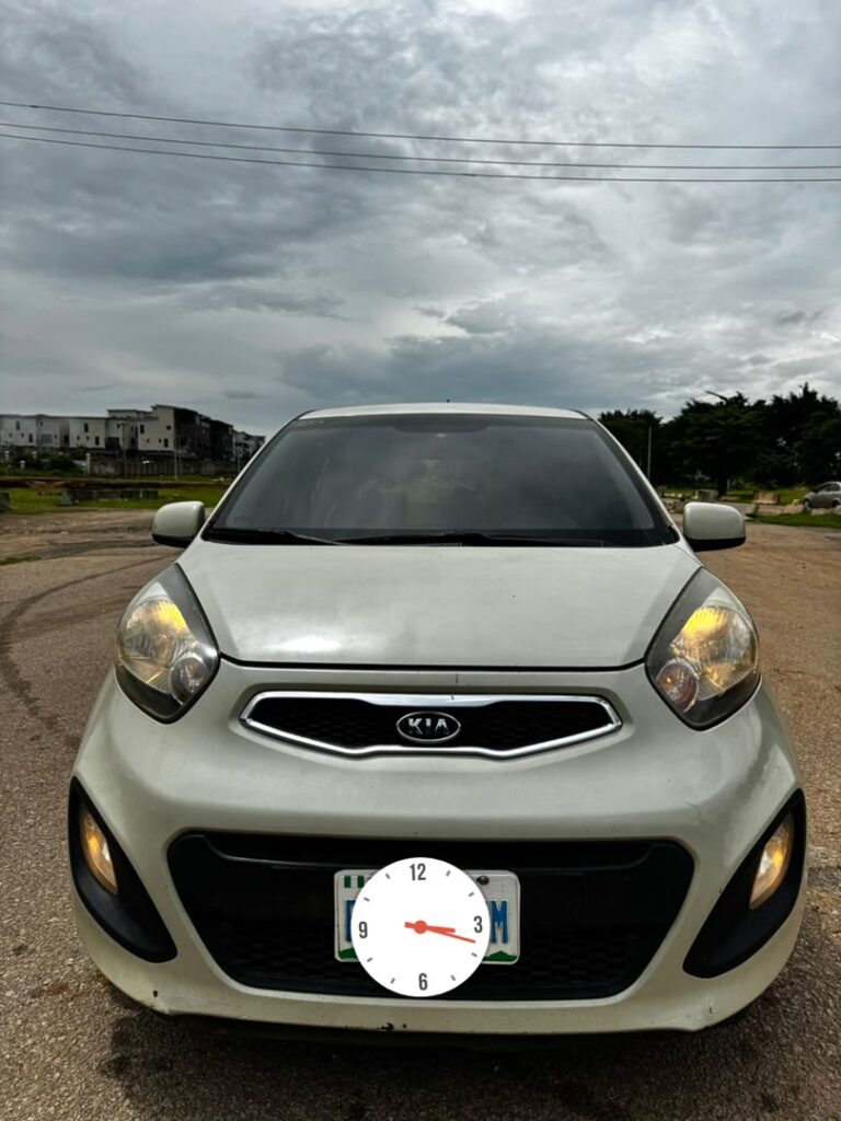 Giveaway Deal‼️‼️‼️ Carefully Used 2012 Kia Morning car is in pristine condition with duty going for just 5.7m Net with 200k sambo with me Lugbe Abuja📍 ZERO CHAIN DEAL