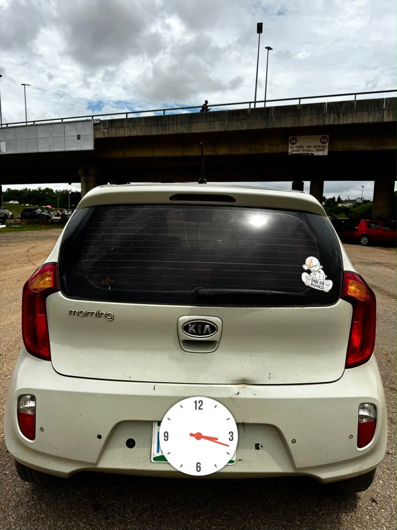 
								Giveaway Deal‼️‼️‼️ Carefully Used 2012 Kia Morning car is in pristine condition with duty going for just 5.7m Net with 200k sambo with me Lugbe Abuja📍 ZERO CHAIN DEAL full									