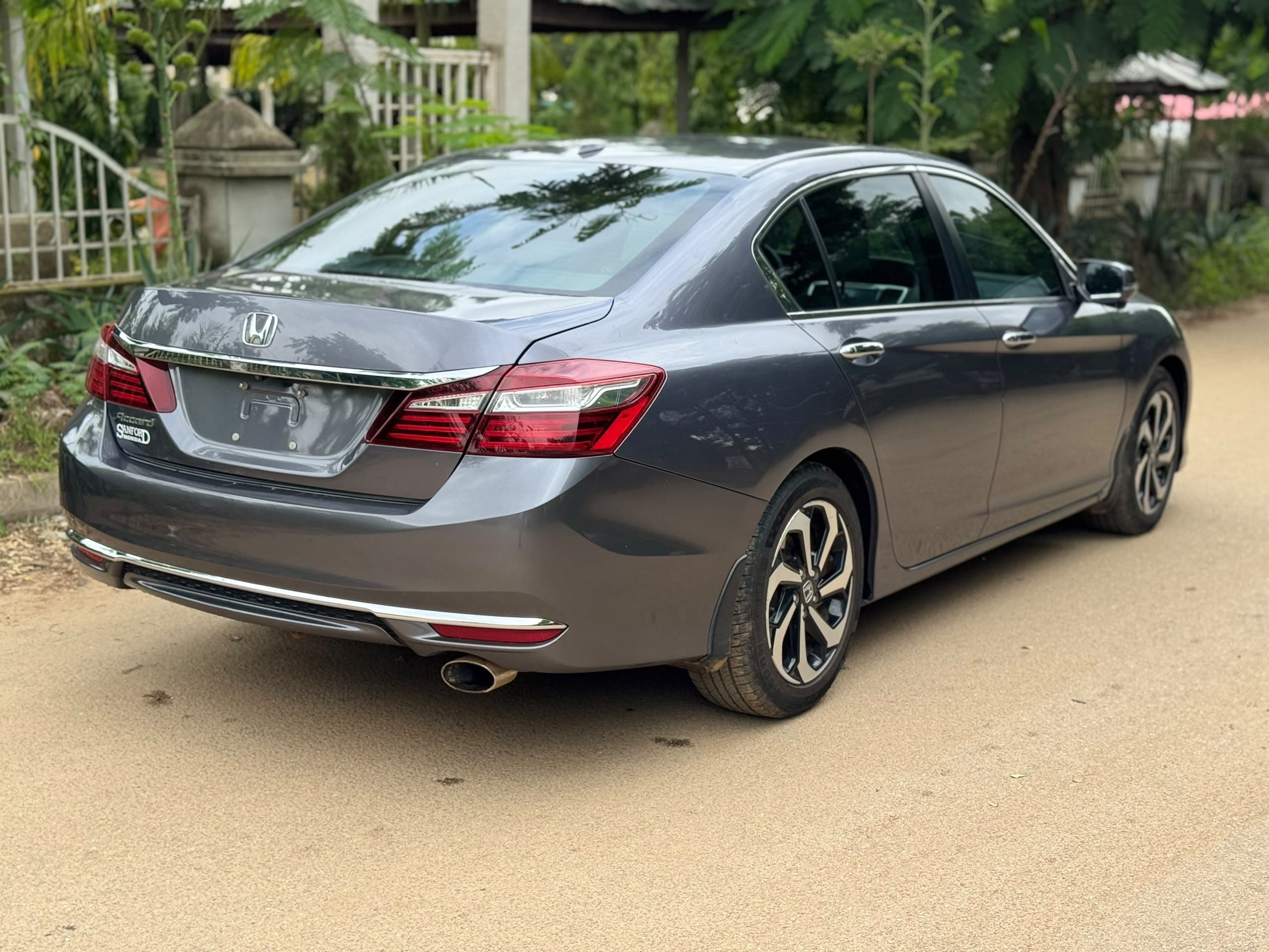 
								Highest Grade Foreign Used fullest option 2016 Honda Accord EXL Keyless, Sunroof, Double screen, Reverse Camera, Apple Carplay/Android Auto with July 2026 Duty going for just 16.5m Only. full									