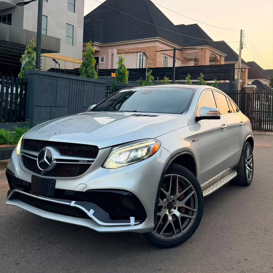 
								2017 GLE 63s going for 57m dm full									