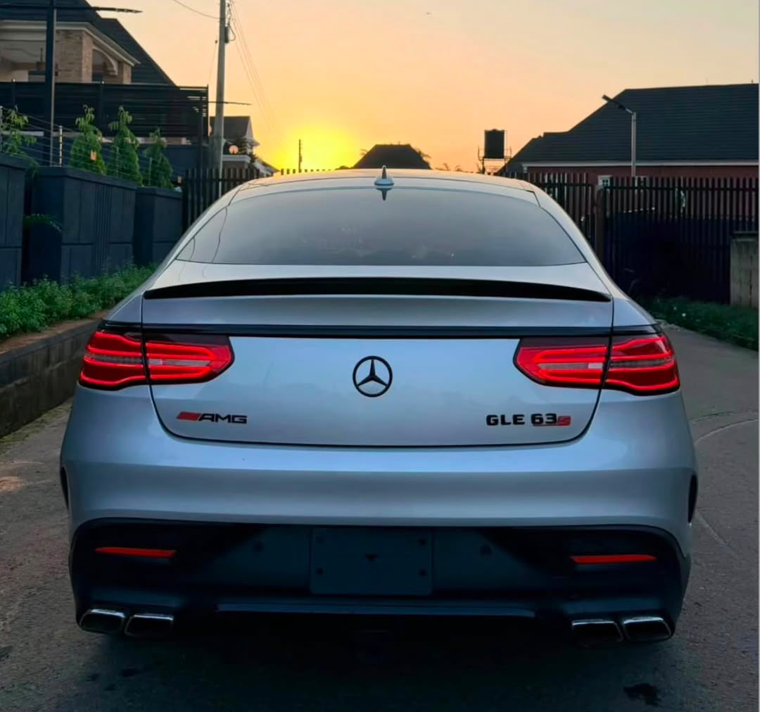 
								2017 GLE 63s going for 57m dm full									