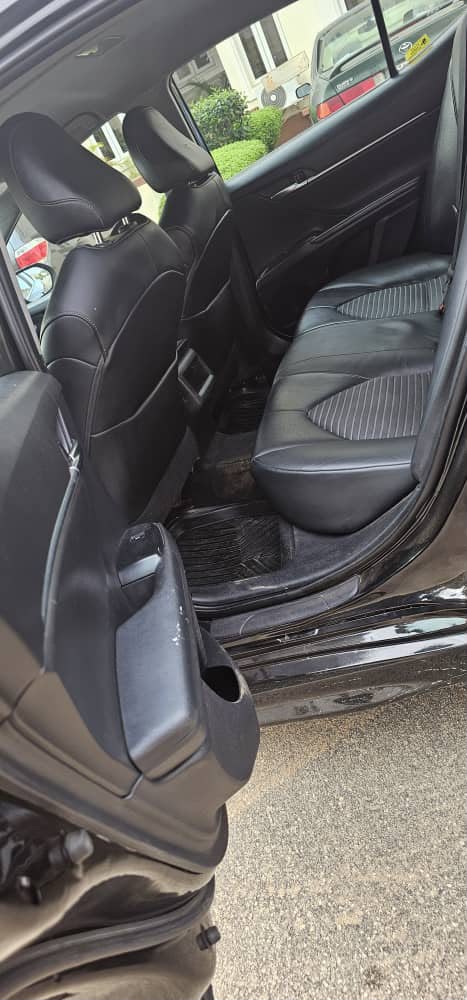 
								NEW ENTRY FOREIGN USED 🛥️TOYOTA CAMRY SPORTS EDITION 2020 MODEL 🇱🇷WITH ,LEATHER SEATS AND A CLEAN INFOTAINMENT SYSTEM  WITH 2026 ORIGINAL  CUSTOM DUTY  PRICE:#23 MILLION NAIRA ONLY🏦LOCATION  Abuja full									