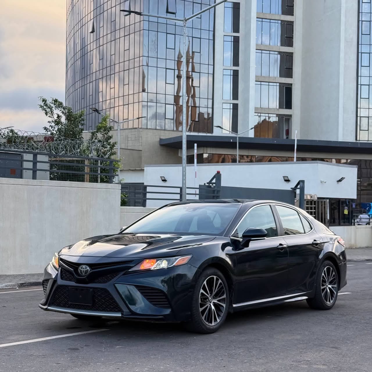 
								*DISTRESS SALE FOREIGN USED 2018 TOYOTA CAMRY SE AVAILABLE IN ABUJA N18.5m Abuja Mr B full									