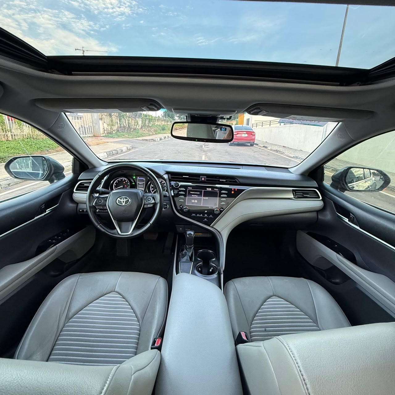 
								*DISTRESS SALE FOREIGN USED 2018 TOYOTA CAMRY SE AVAILABLE IN ABUJA N18.5m Abuja Mr B full									