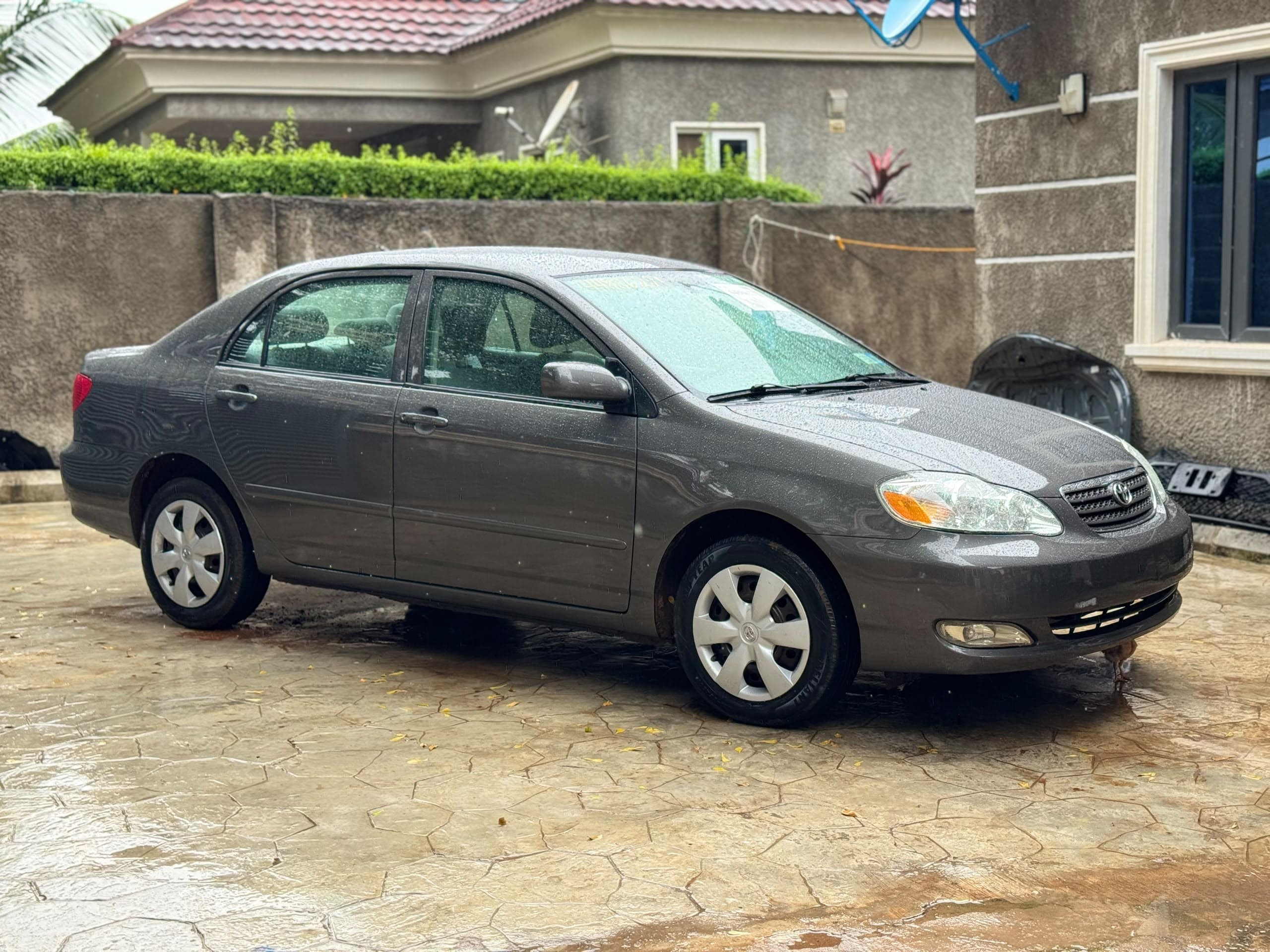 
								Extremely clean First body accident free foreign used 2007 Toyota corolla LE with july 2026 duty, nothing to fix going for just 9m only. Car na highest grade full									