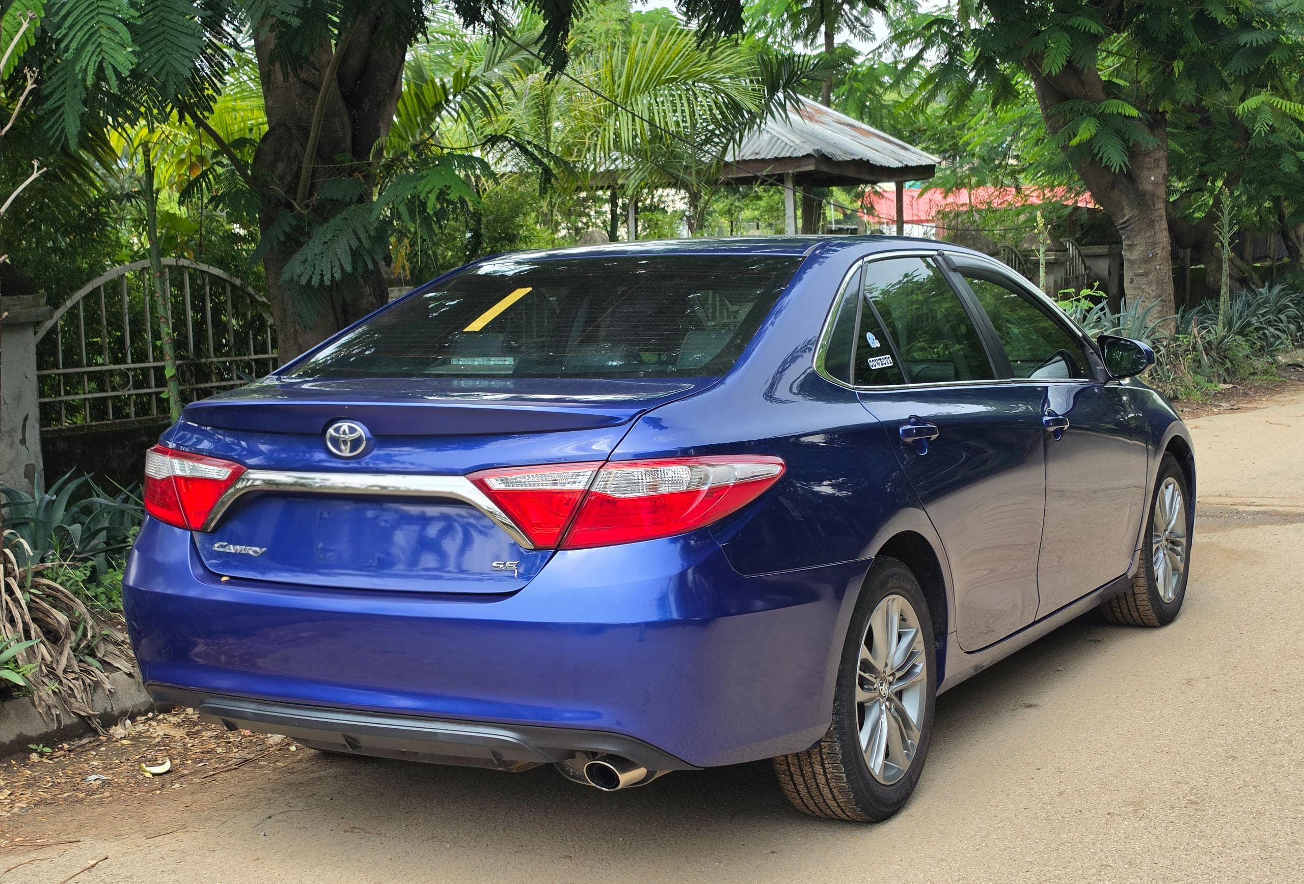 
								QUICKEST SWEET DEAL:  EXTREMELY SHARP HIGEHST GRADE FOREIGN USED 2015 ON BELT TOYOTA CAMRY SE WITH MINT INTERIOR, NO SINGLE 9JA PAINT WITH UNTAMPARED ENGINE ND GEAR.GOING FOR JUST 15M. NO SUNROOFp full									