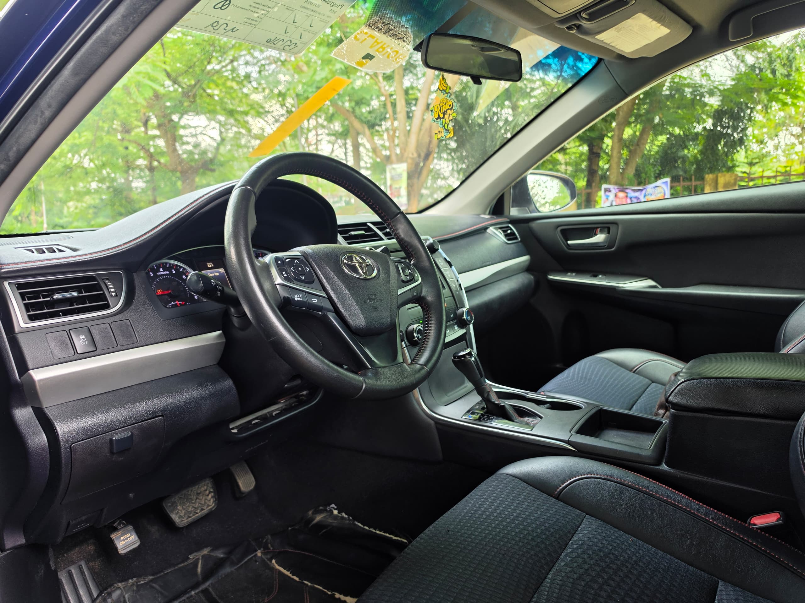 
								QUICKEST SWEET DEAL:  EXTREMELY SHARP HIGEHST GRADE FOREIGN USED 2015 ON BELT TOYOTA CAMRY SE WITH MINT INTERIOR, NO SINGLE 9JA PAINT WITH UNTAMPARED ENGINE ND GEAR.GOING FOR JUST 15M. NO SUNROOFp full									