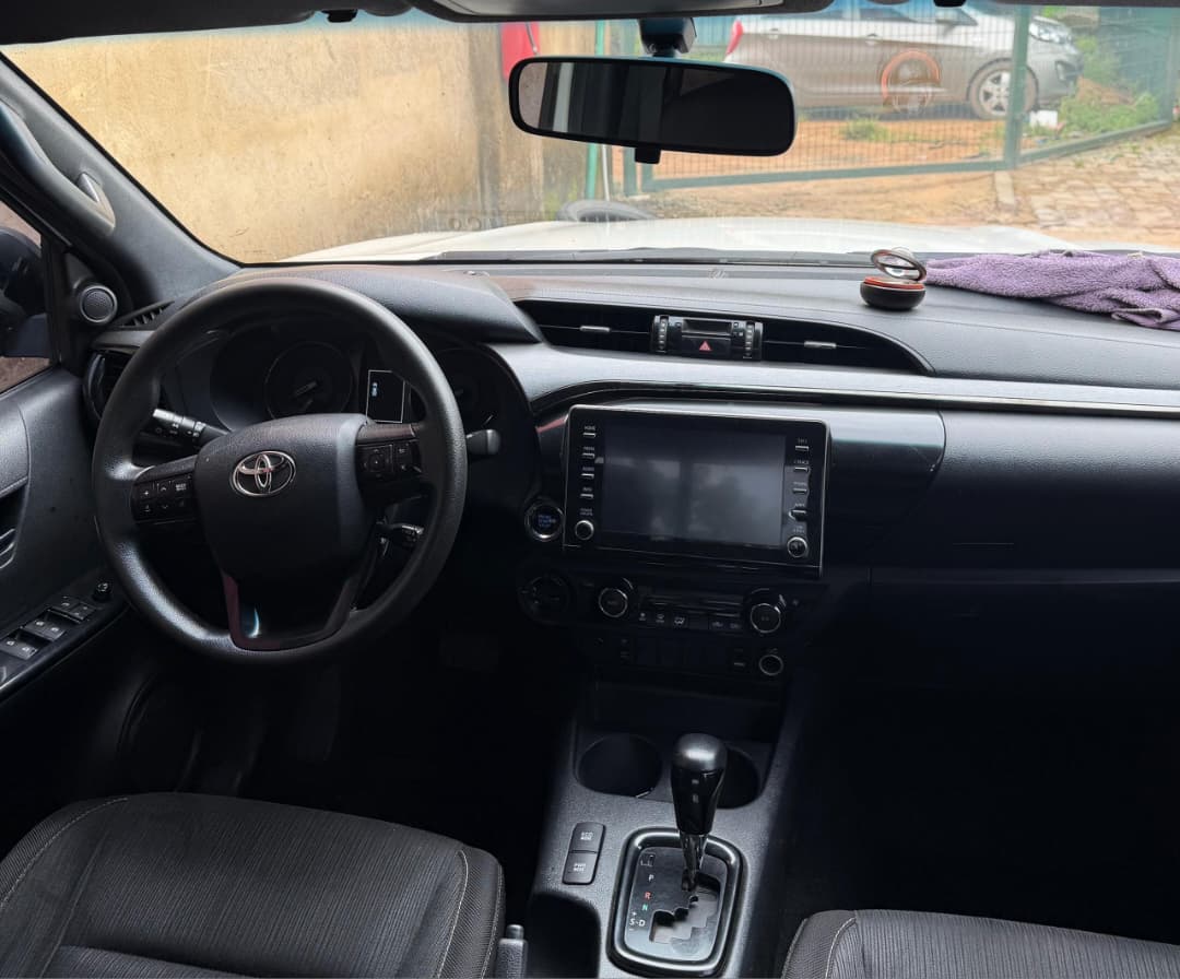 
								UNREGISTERED 2024 TOYOTA HILUX ADVENTURE IN PRISTINE CONDITION NOTHING TO FIX PROPERLY DOCUMENTED GOING FOR 66.5M ABUJA DEAL full									