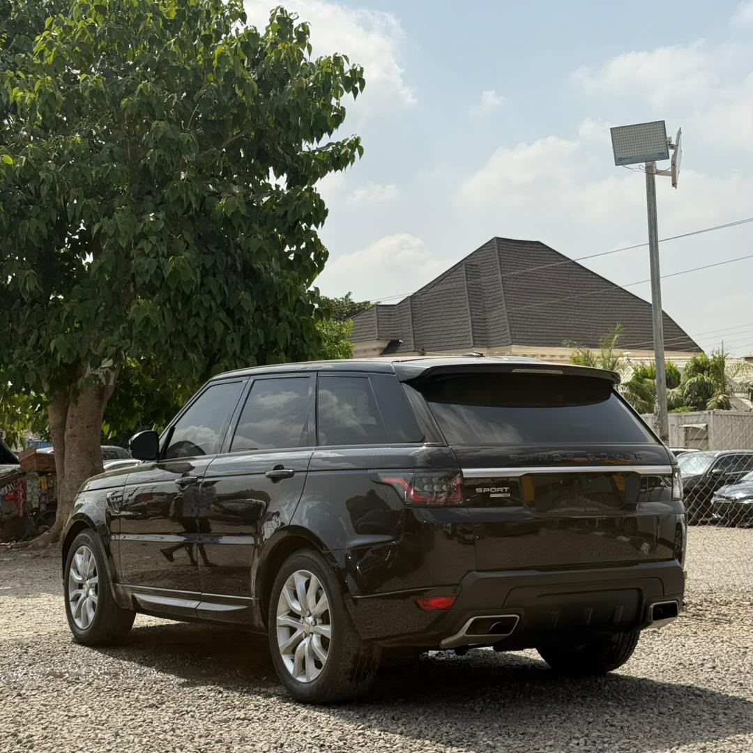 
								Foreign Used Range Rover Sport 2014 upgraded to 2019/2020 going for 26 Abuja . Muh’d Ay full									