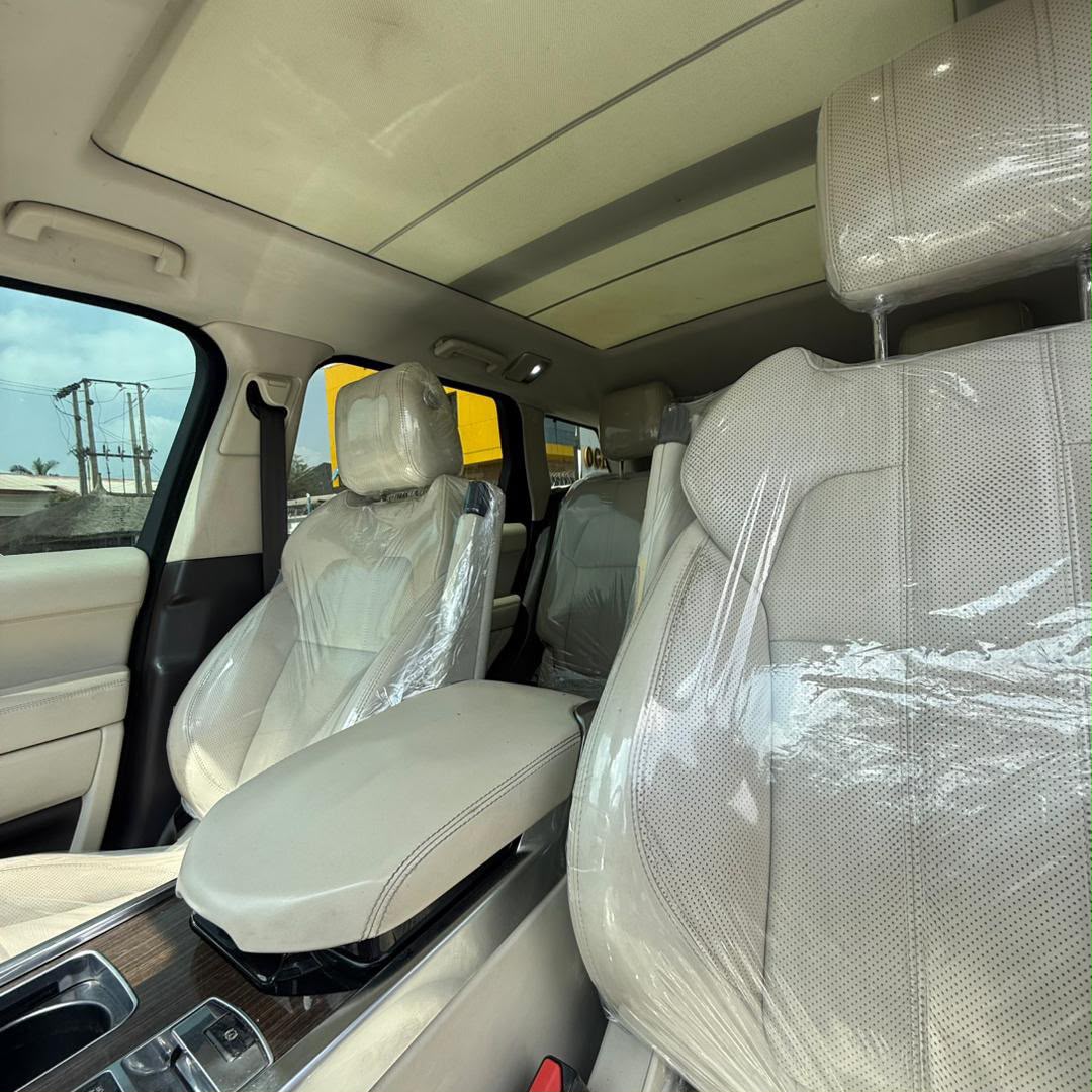 
								Foreign Used Range Rover Sport 2014 upgraded to 2019/2020 going for 26 Abuja . Muh’d Ay full									