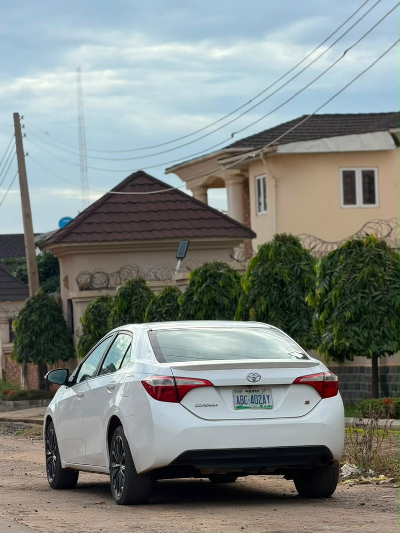 
								NEATLY USED TOYOTA COROLLA SPORT KEY ENTRY 2015 DUTY FOR JUST 9.9m ABUJA full									