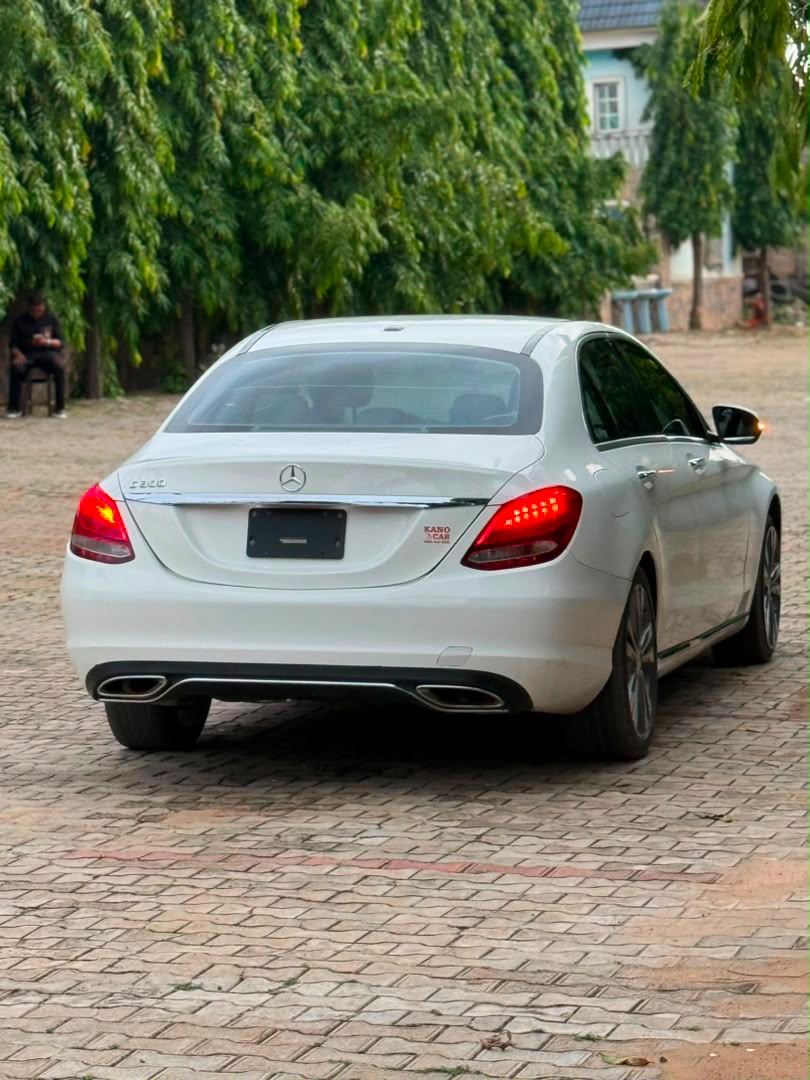
								Distress Sell foreign used Mercedes Benz C300 2016 for just 16.5m Abuja full									