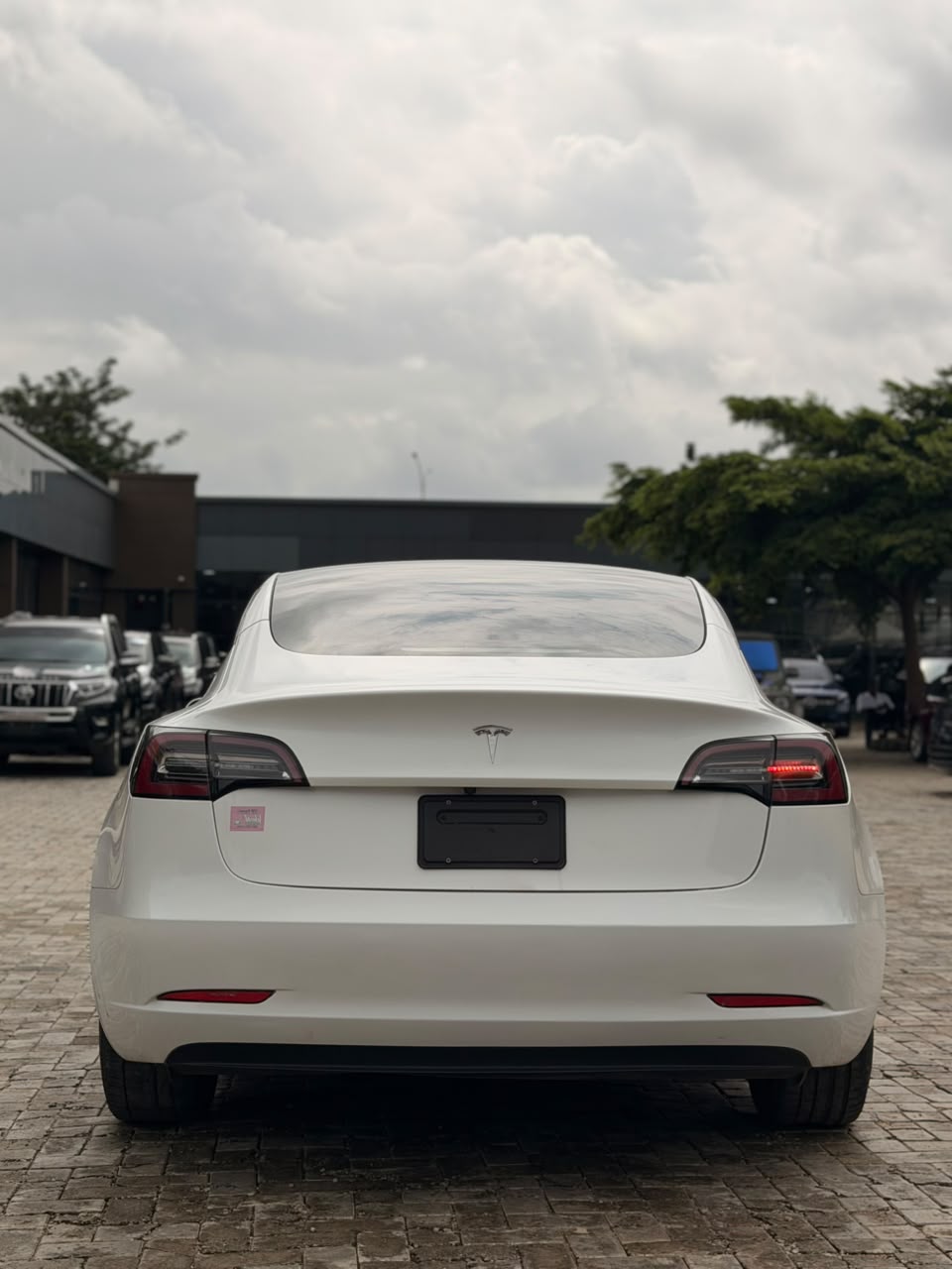 
								Distress Distress Distress 🔥Tesla model 3 2023 model   With original duty  Going for 78m  Abuja deal full									