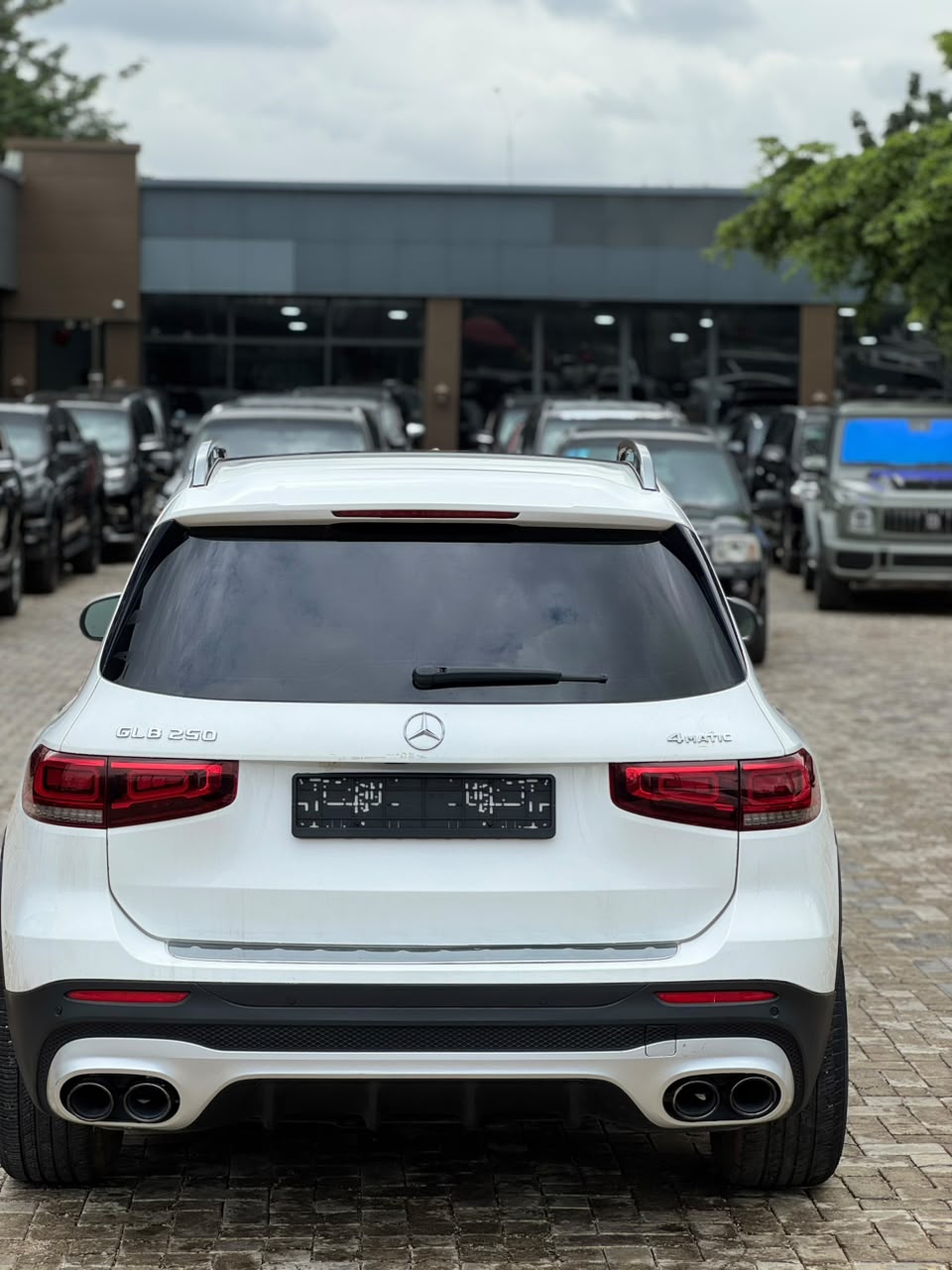 
								Foreign used 2021 GLB 250   With original custom duty  Going for 47m  Abuja deal full									